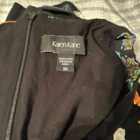 Karen Kane Black And Blue Floral Sleeveless Dress For Women Size XS. - Picture 5 of 5